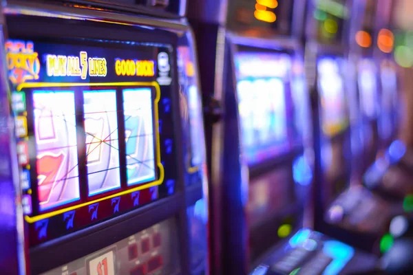 alfa 4d platform showing live dealer tables and sportsbook on mobile